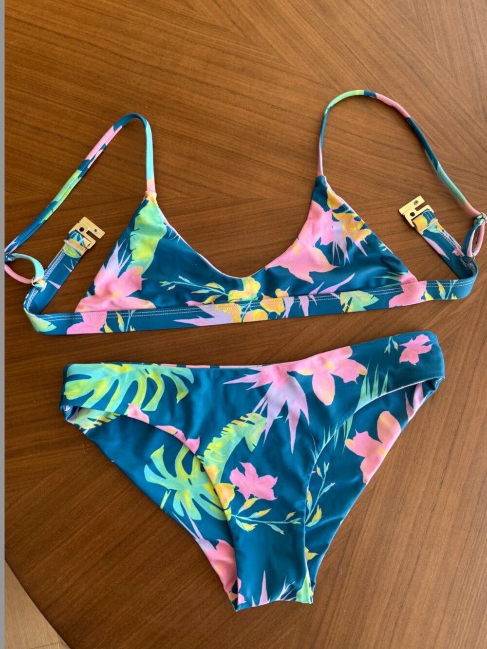 Kulani Kinis Bikini